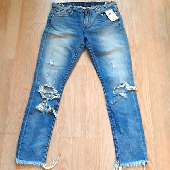 Lucky Brand Denim - Lucky Brand ripped light wash ankle jean